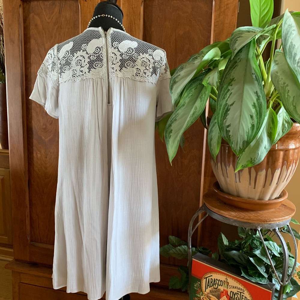 Doe & Rae Dress - Picture 2 of 5